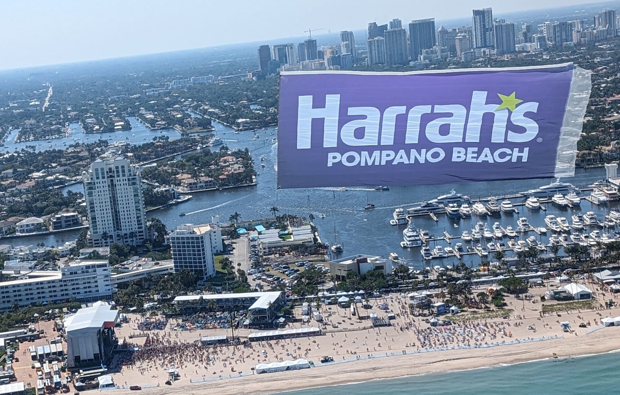 The Effectiveness of Aerial Advertising in Florida this Winter featured image